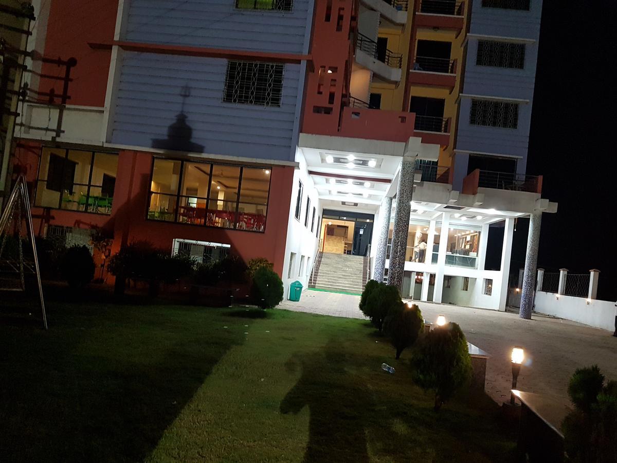 Swagatam International Hotel Tarapith Eksteriør billede