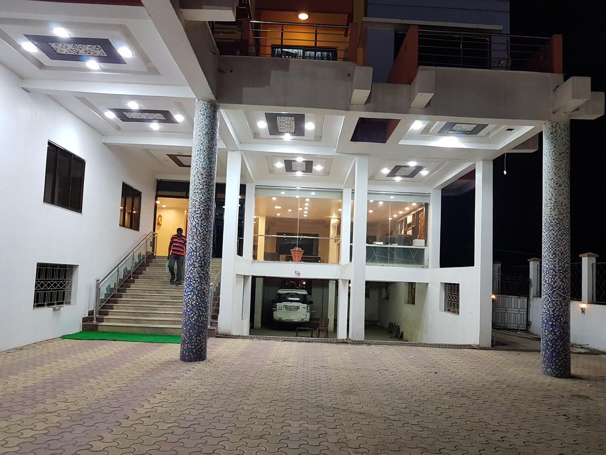 Swagatam International Hotel Tarapith Eksteriør billede