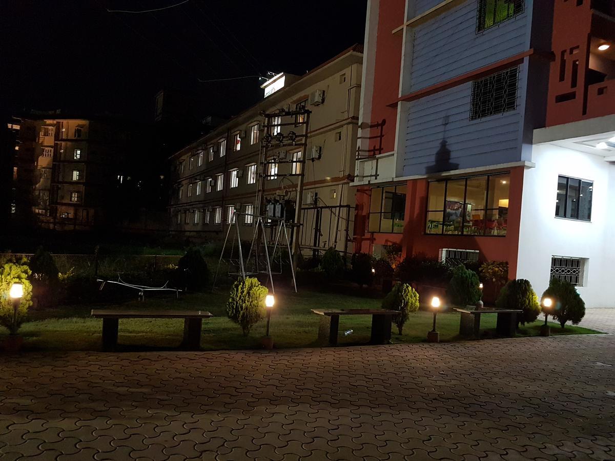 Swagatam International Hotel Tarapith Eksteriør billede