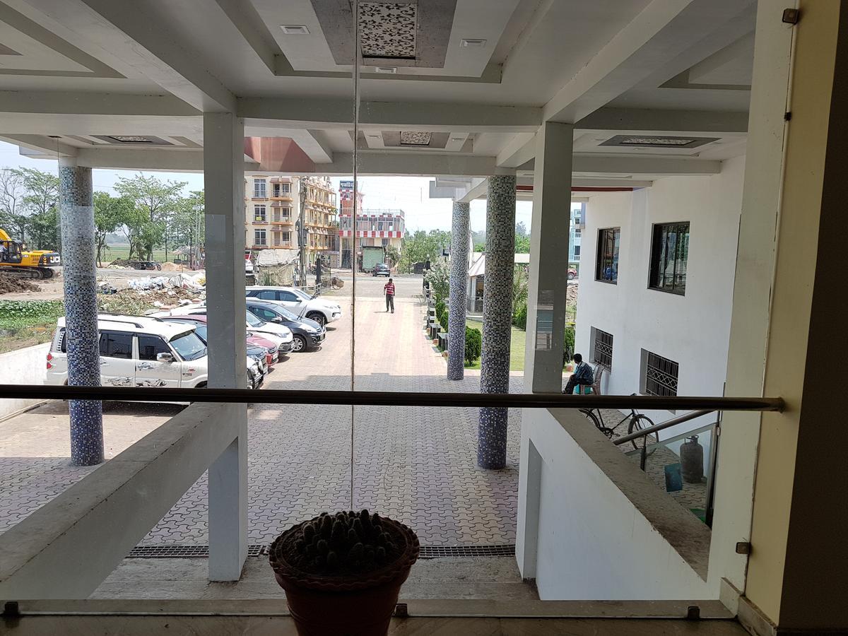 Swagatam International Hotel Tarapith Eksteriør billede