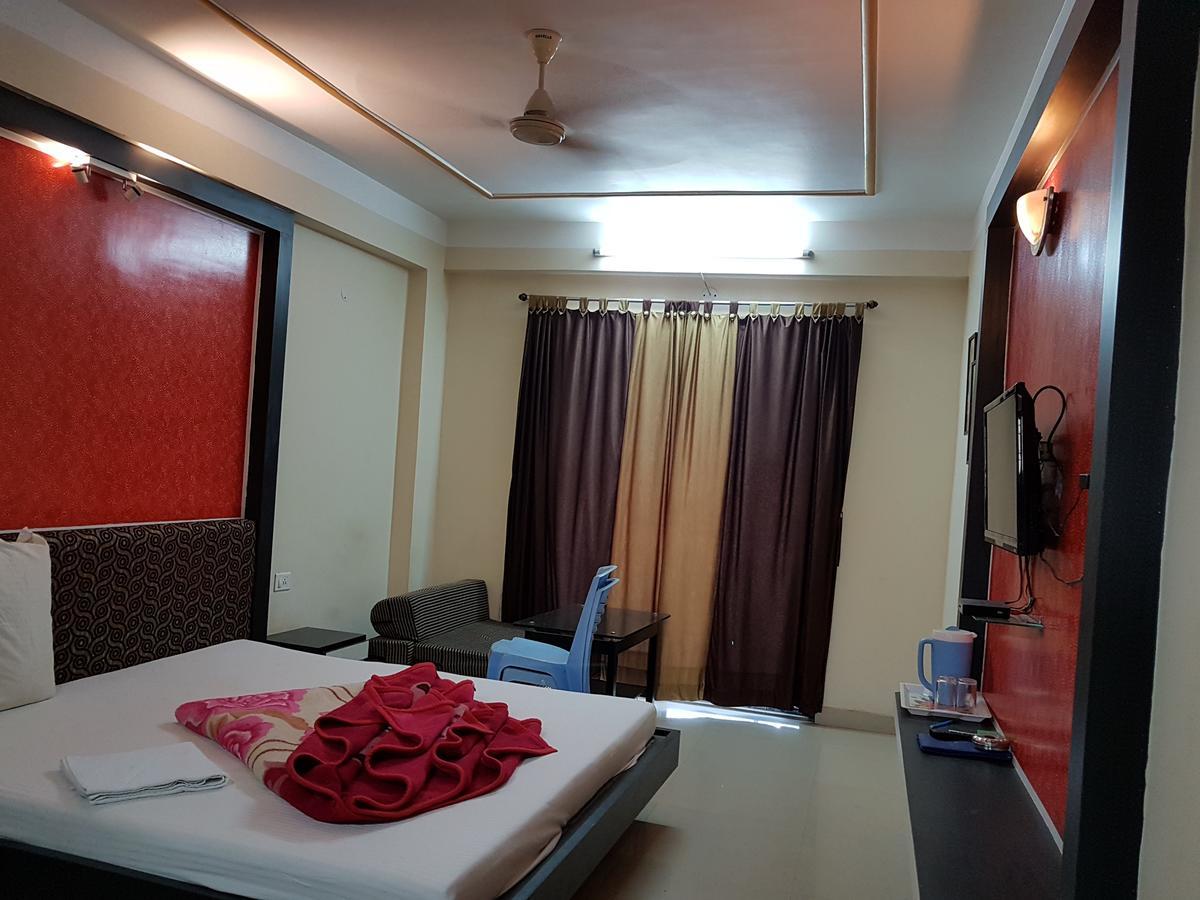 Swagatam International Hotel Tarapith Eksteriør billede
