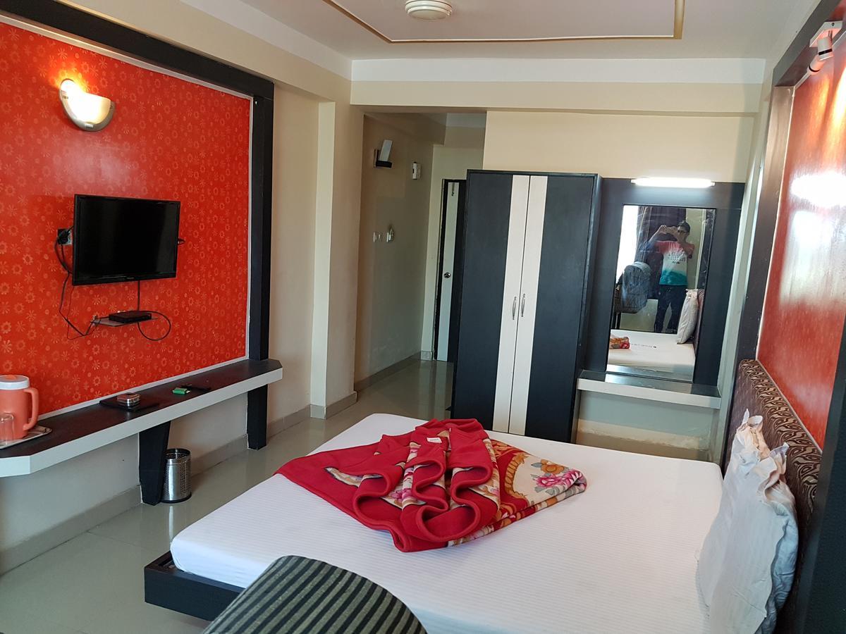 Swagatam International Hotel Tarapith Eksteriør billede