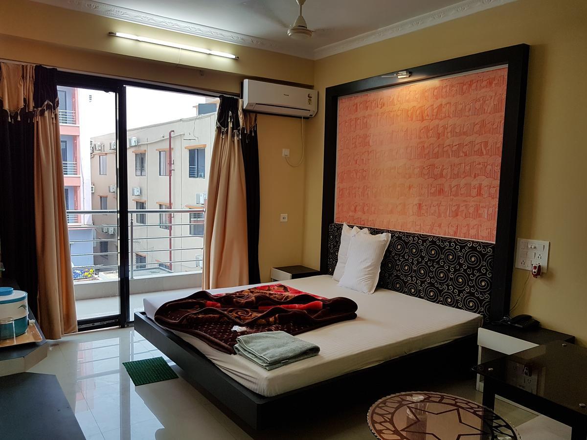 Swagatam International Hotel Tarapith Eksteriør billede