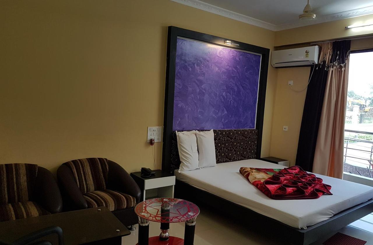 Swagatam International Hotel Tarapith Eksteriør billede