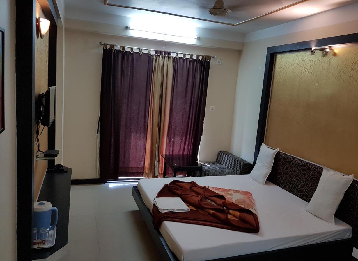 Swagatam International Hotel Tarapith Eksteriør billede